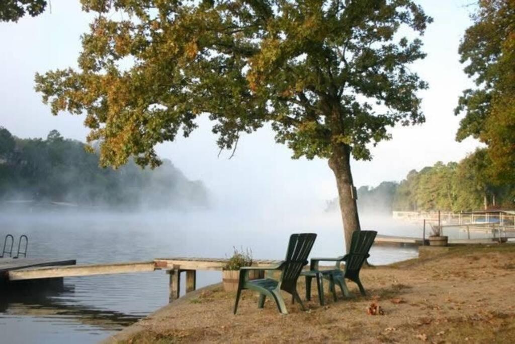 #02 - Unique Lakeside Studio Cottage- Pet Friendly Hot Springs Dış mekan fotoğraf
